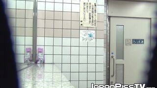 Kinky Japanese brunettes pissing in close up compilation