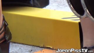 Japanese women can't fight the urge to piss on the streets