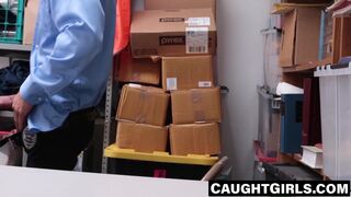 Teen bimbo punished for shoplifting